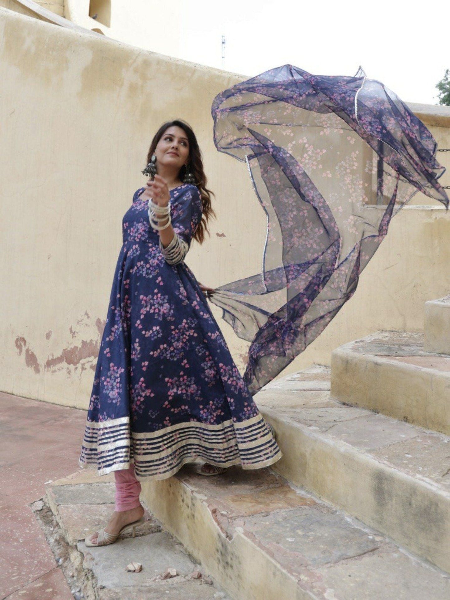 ONEWE INDIA Sania Suit (Set of 3)