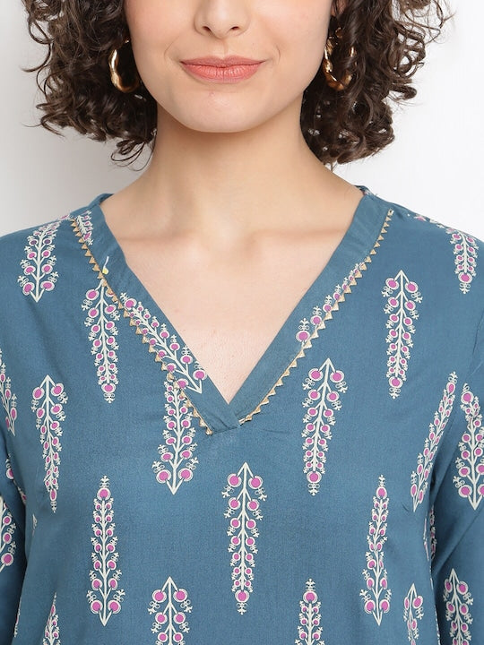 IMARA Ethnic Motifs Printed V-Neck Thread Work Kurta