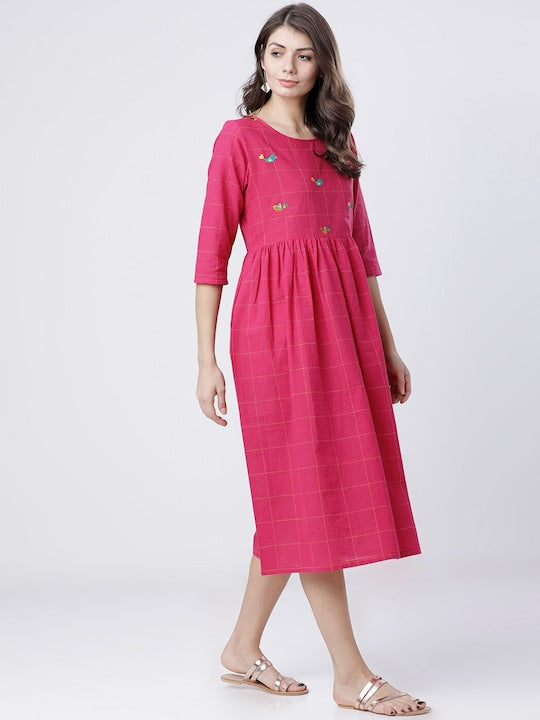 Vishudh Women Pink Checked Fit and Flare Dress