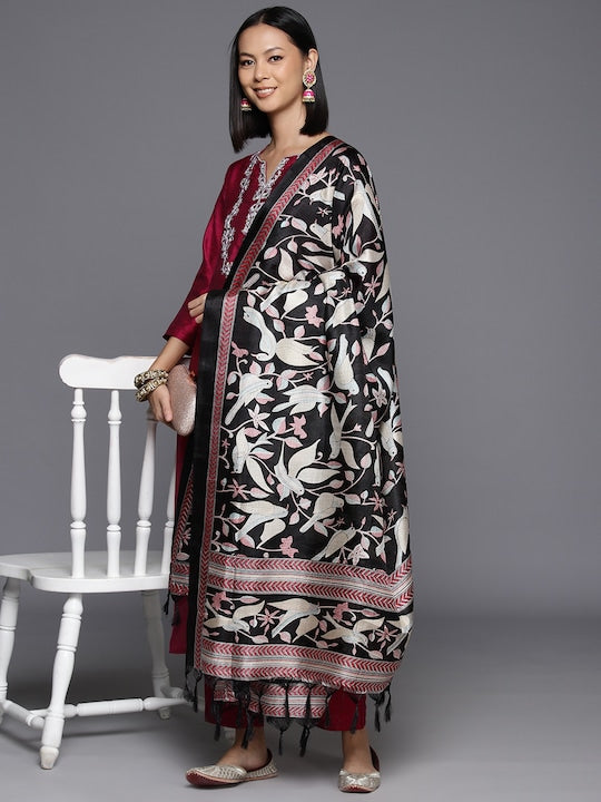Varanga Women Floral Yoke Design Regular Sequinned Kurta with Trousers & Dupatta