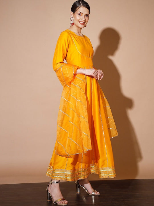 Myshka Embroidered Regular Gotta Patti Kurta With Trousers & With Dupatta