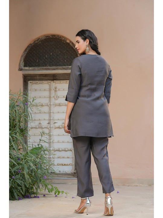 SCAKHI Women Grey Floral Printed Kurta with Trousers