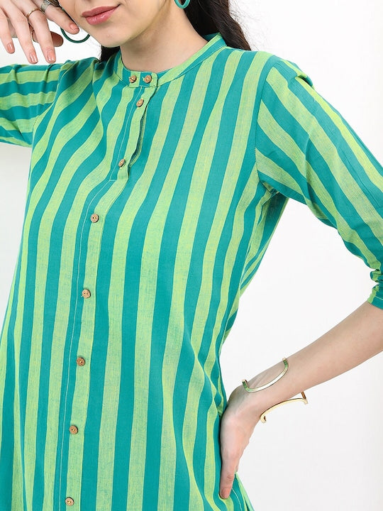 Vishudh Women Striped Cotton Kurta