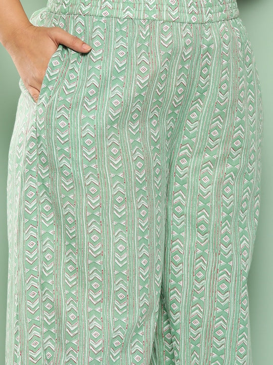 Yufta Women Plus Size Floral Printed Pure Cotton Kurta with Harem Pants & With Dupatta