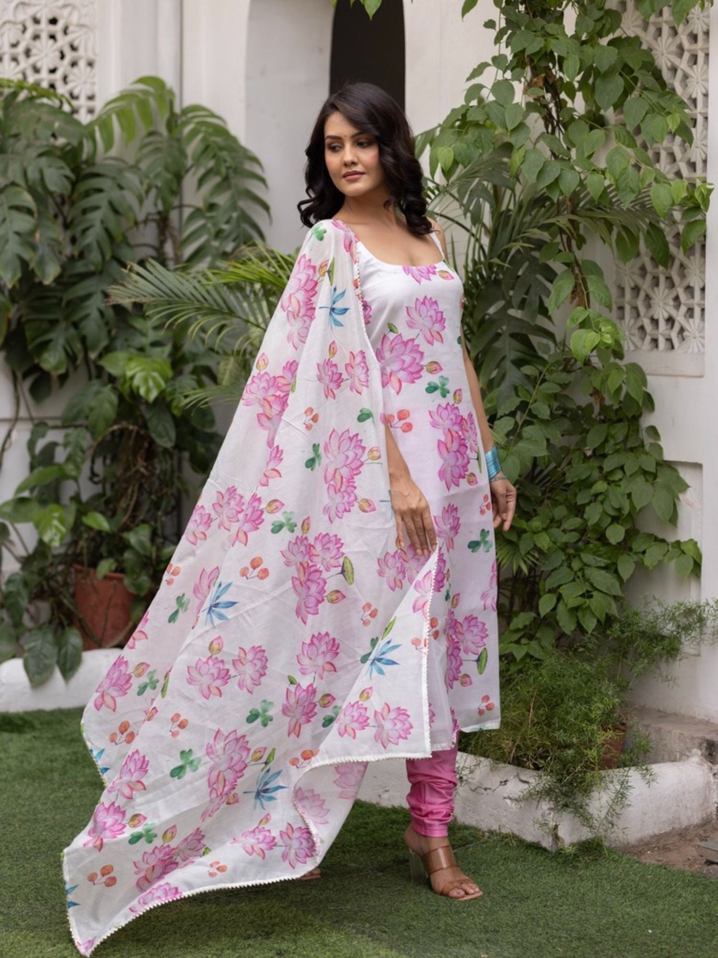 ONEWE INDIA Preet Suit (Set of 3)