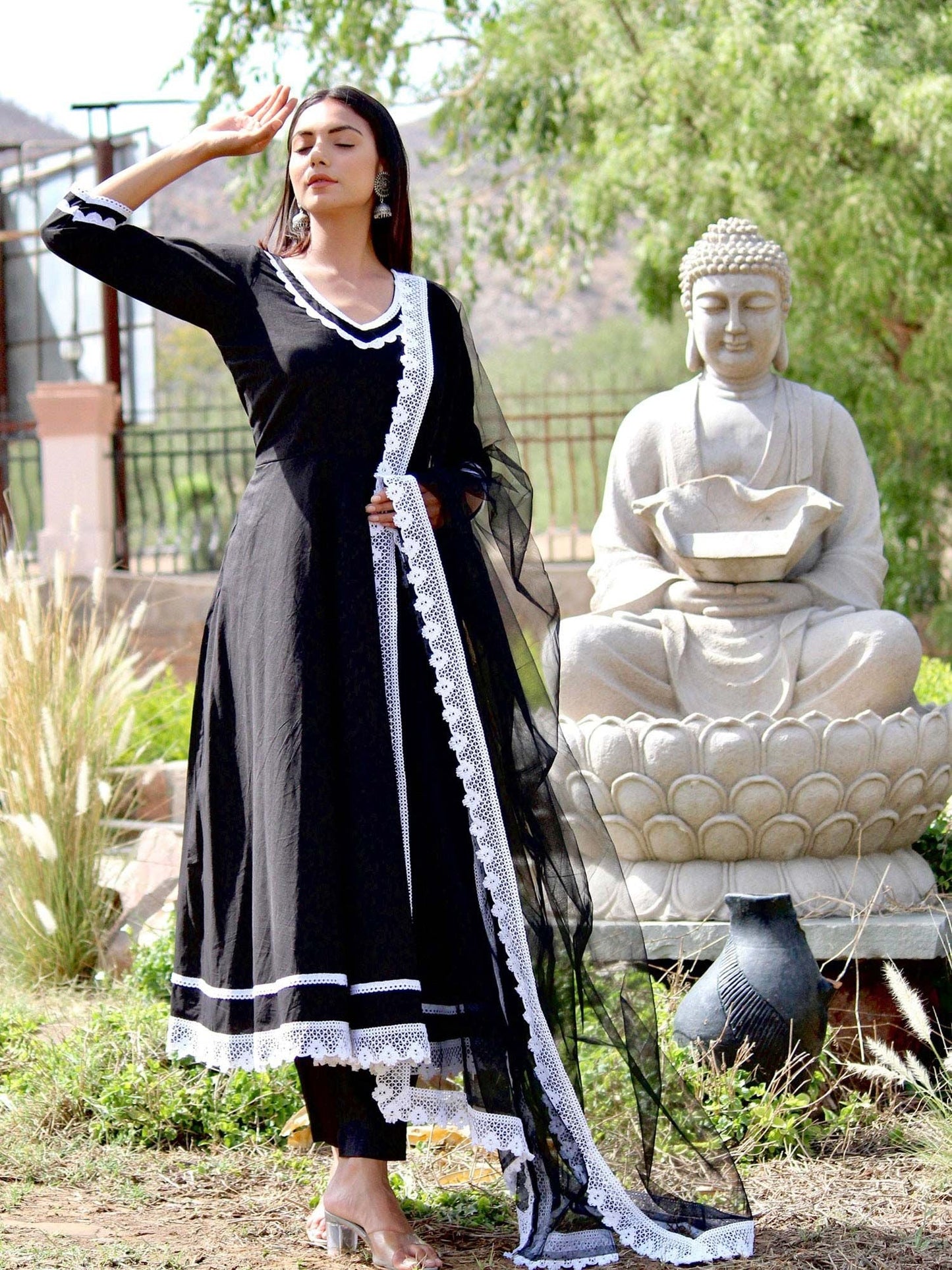 ONEWE INDIA Naadiya Embroidered Anarkali Set (Set of 3) - Black