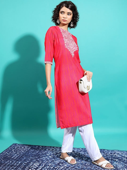 Vishudh Women Red Geometric Yoke Design Thread Work Kurta