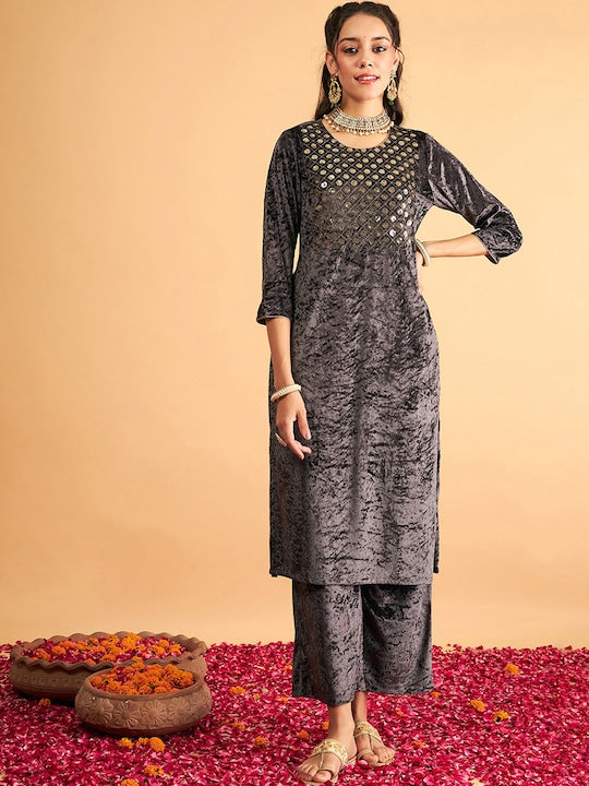 Shae by Sassafras Yoke Design Round Neck Straight Velvet Kurta
