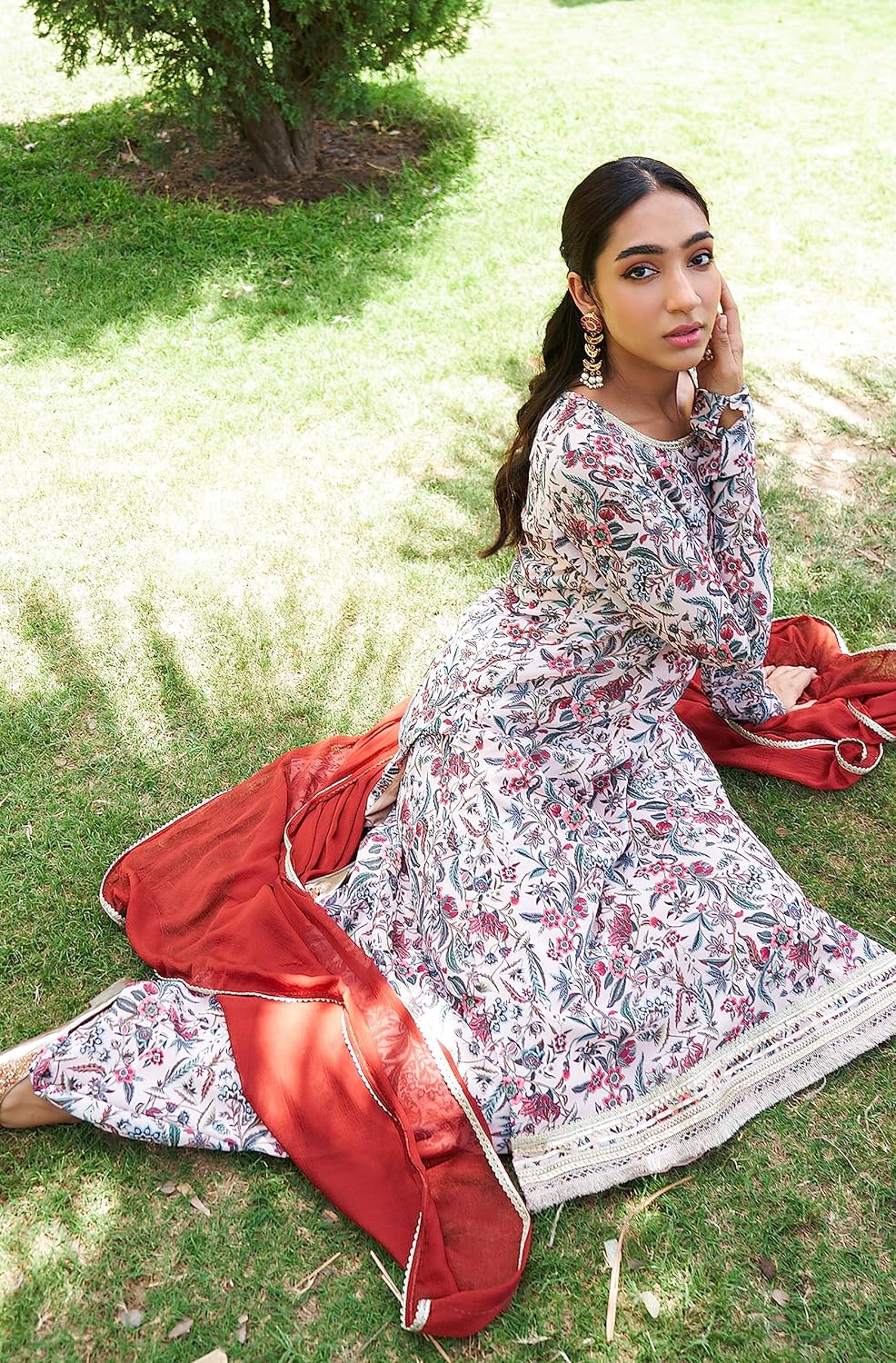 Janasya Women's Georgette Digital Floral Printed Embellished Kurta Set Beige