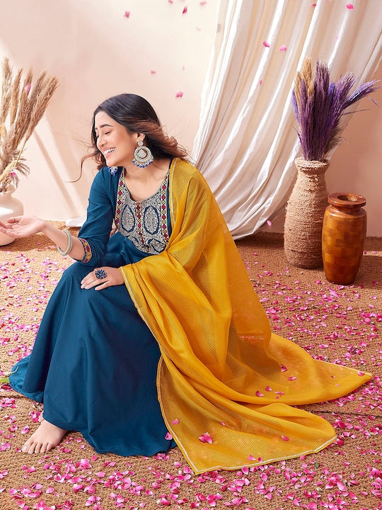 Mitera Ethnic Motifs Yoke Design Kurta & Trousers With Dupatta