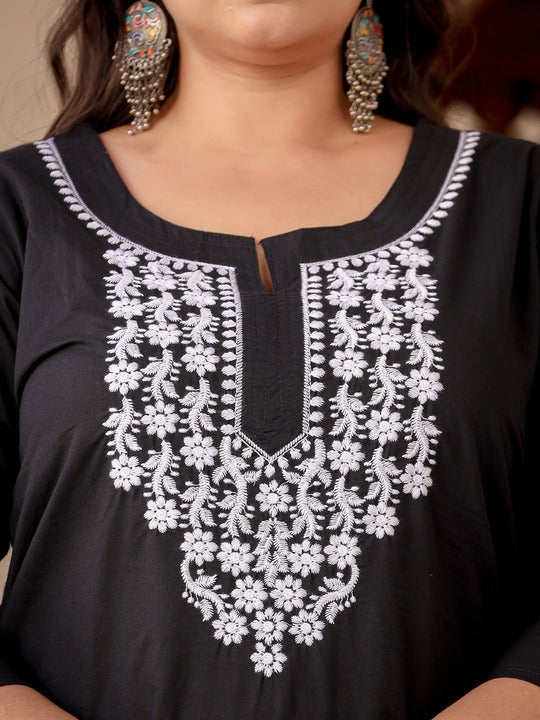 Yufta Plus Size Ethnic Motifs Chikankari Embroidered Pure Cotton Kurta