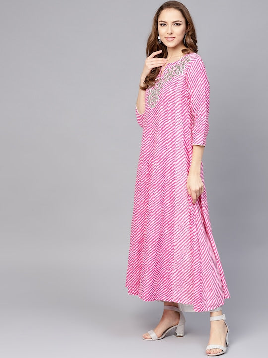 Yufta Women Pink & White Lehariya Print Anarkali Kurta