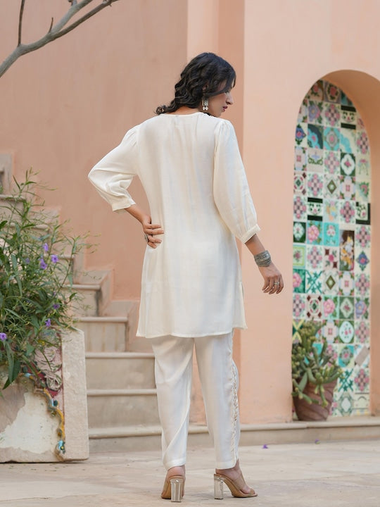 Scakhi Women White Floral Embroidered Kurti with Trousers