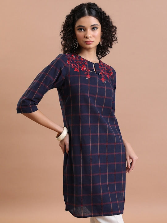 Vishudh Checked Thread Work Cotton Straight Kurta