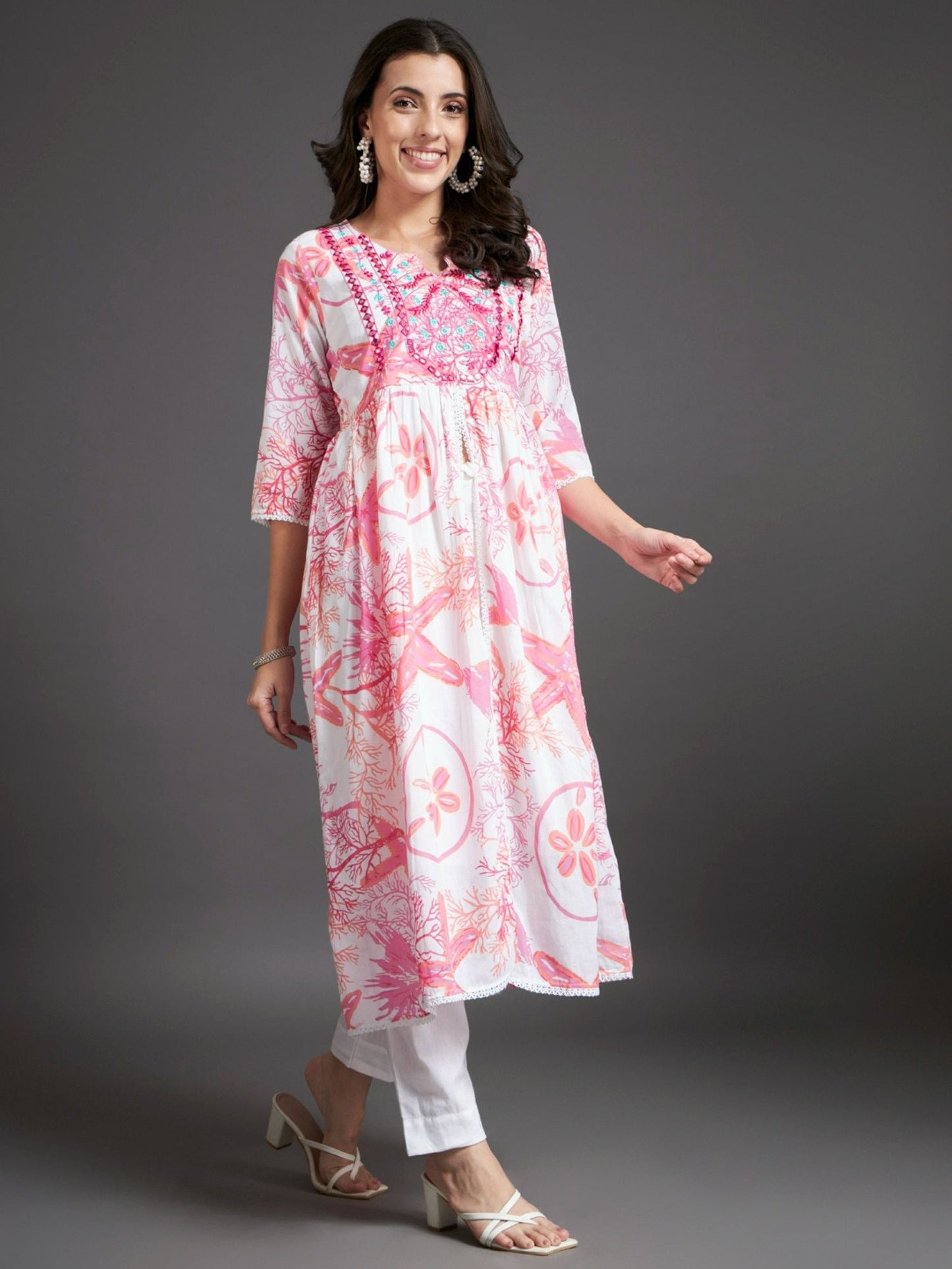 Heeposh Floral Printed A-Line Kurta and Pants with Dupatta (Set of 3)