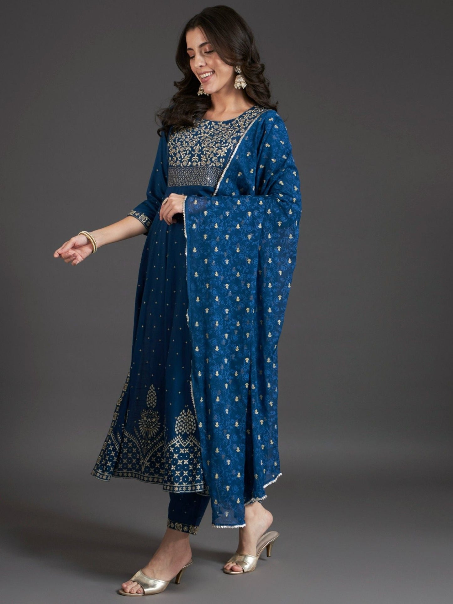 Heeposh Embroidered Kurta and Pants with Khadi Printed Dupatta (Set of 3)