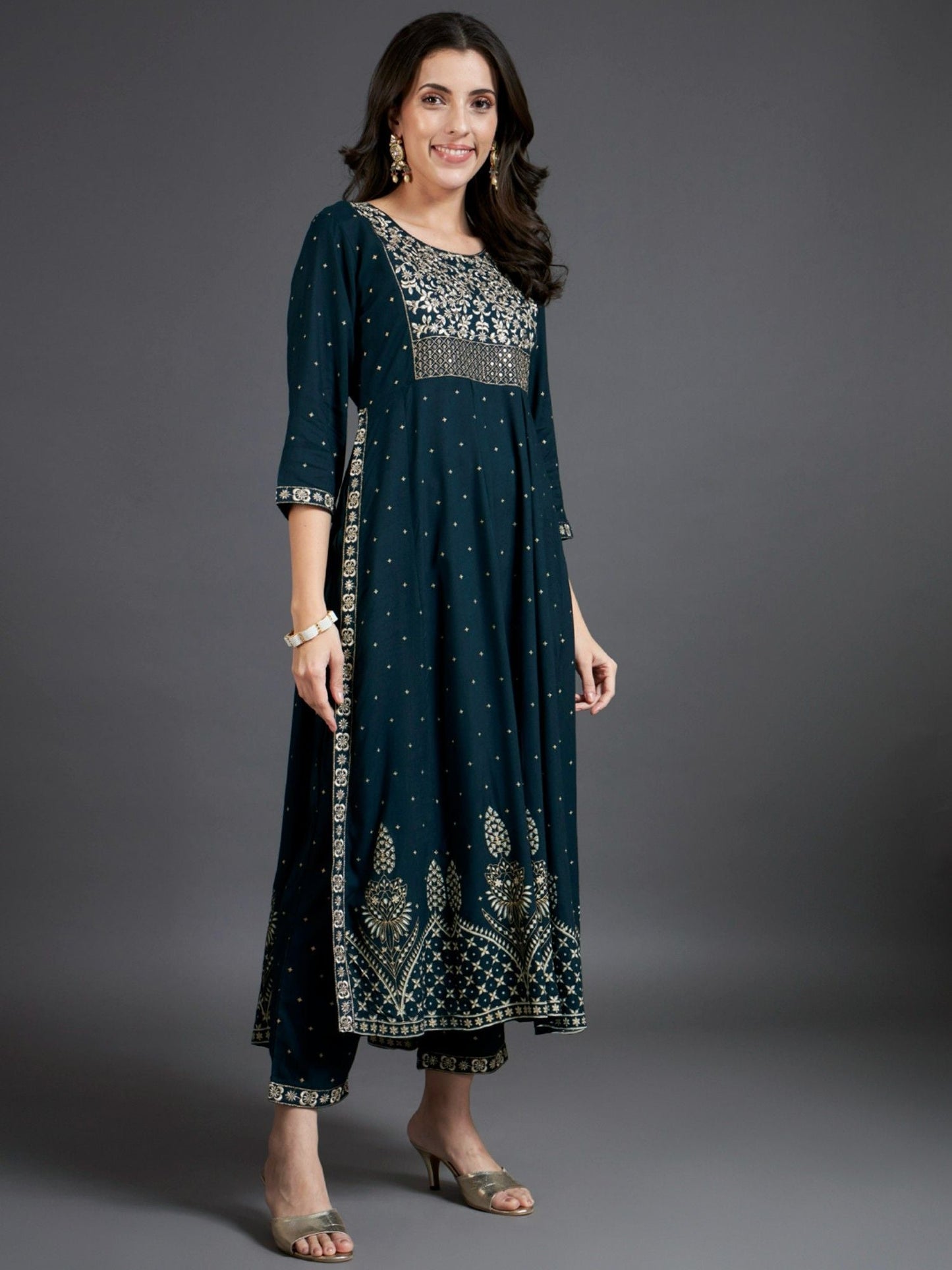 Heeposh Embroidered Kurta and Pants with Khadi Printed Dupatta (Set of 3)