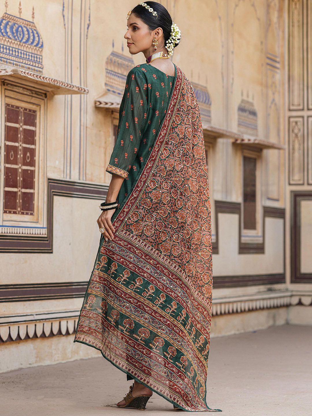 Scakhi Ethnic Motifs Embroidered Chanderi Silk Kurta With Trousers & Dupatta