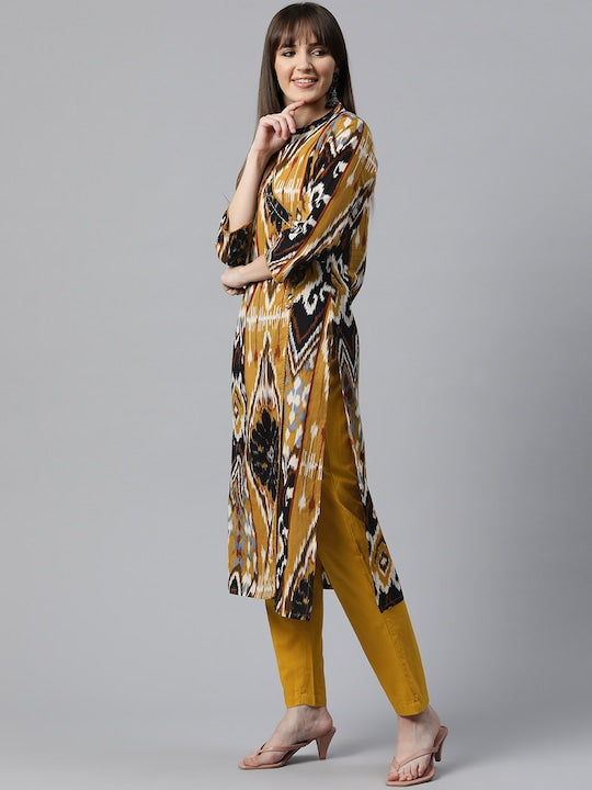 Readiprint Fashions Women Ethnic Motifs Printed Regular Pure Cotton Kurta with Trousers
