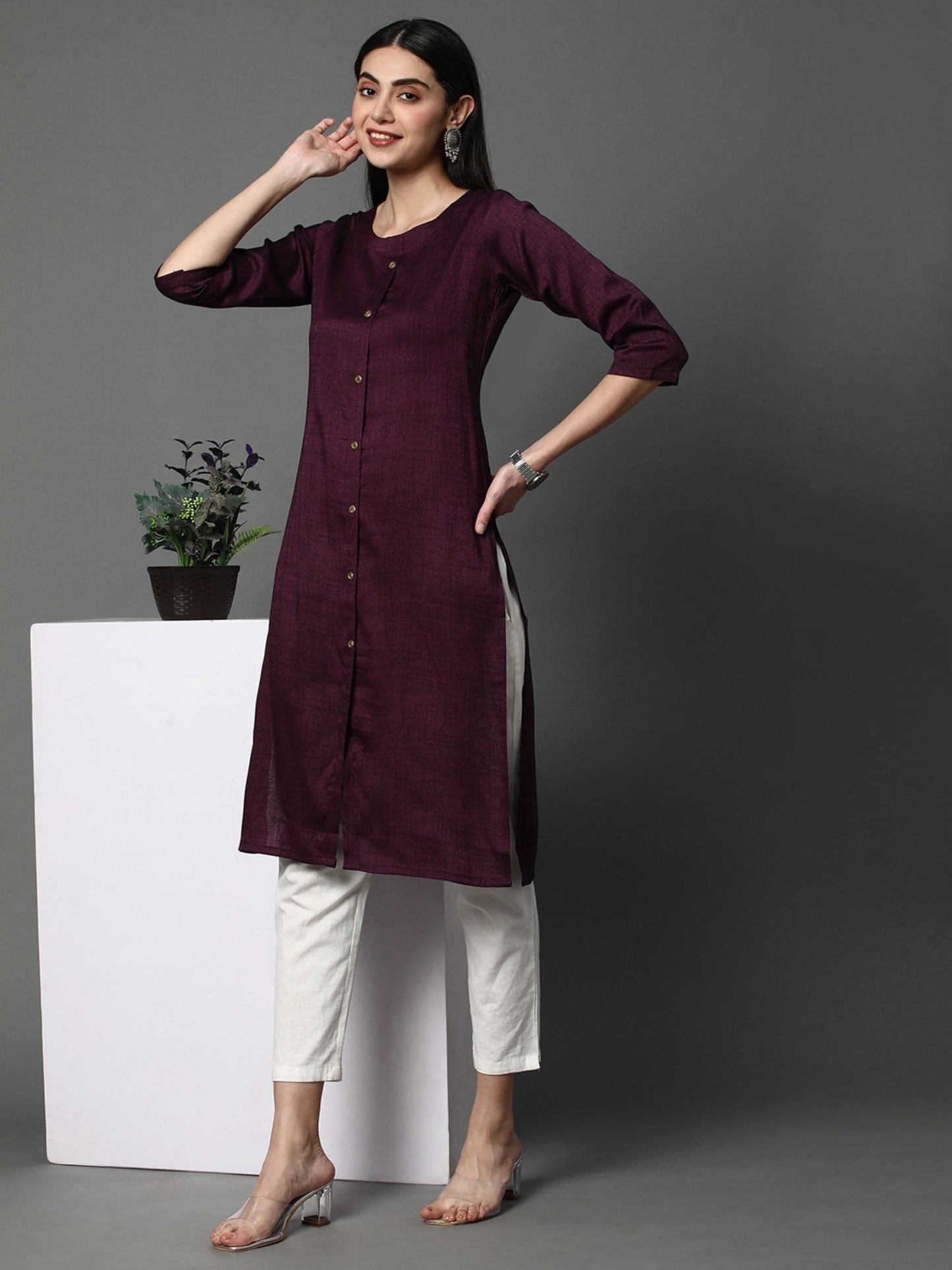 Heeposh Women Solid Straight Kurta with Button Detailing Purple