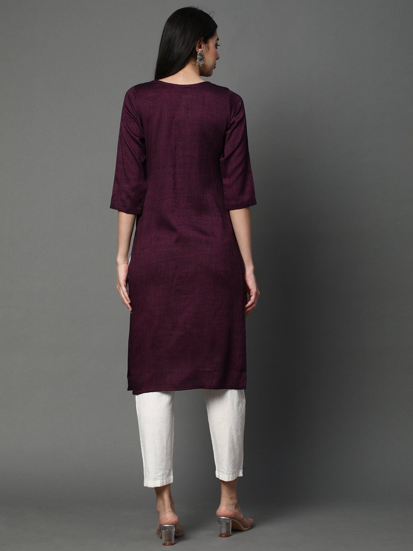 Heeposh Women Solid Straight Kurta with Button Detailing Purple