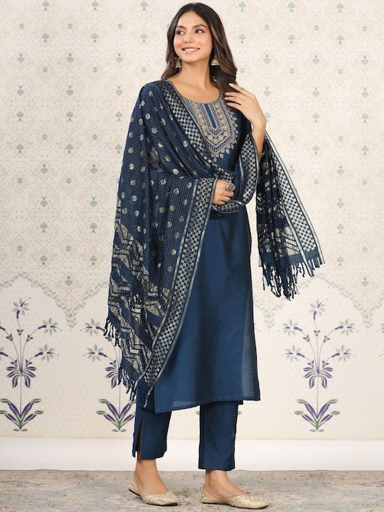 House of Pataudi Ethnic Motifs Embroidered Kurta with Trousers & With Dupatta