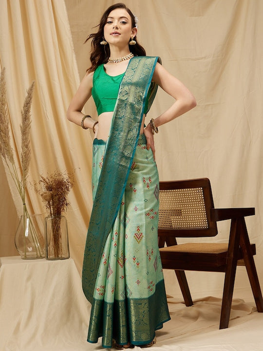 Silk Land Geometric Woven Design Zari Kanjeevaram Saree