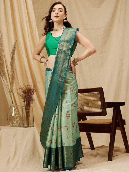 Silk Land Geometric Woven Design Zari Kanjeevaram Saree