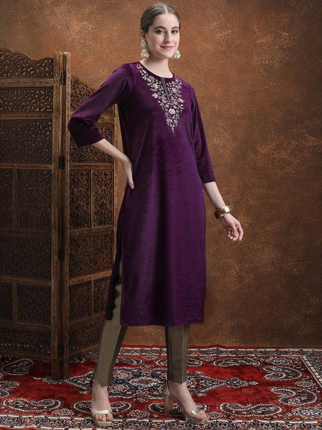 Vishudh Magenta Floral Yoke Design Embroidered Straight Kurta