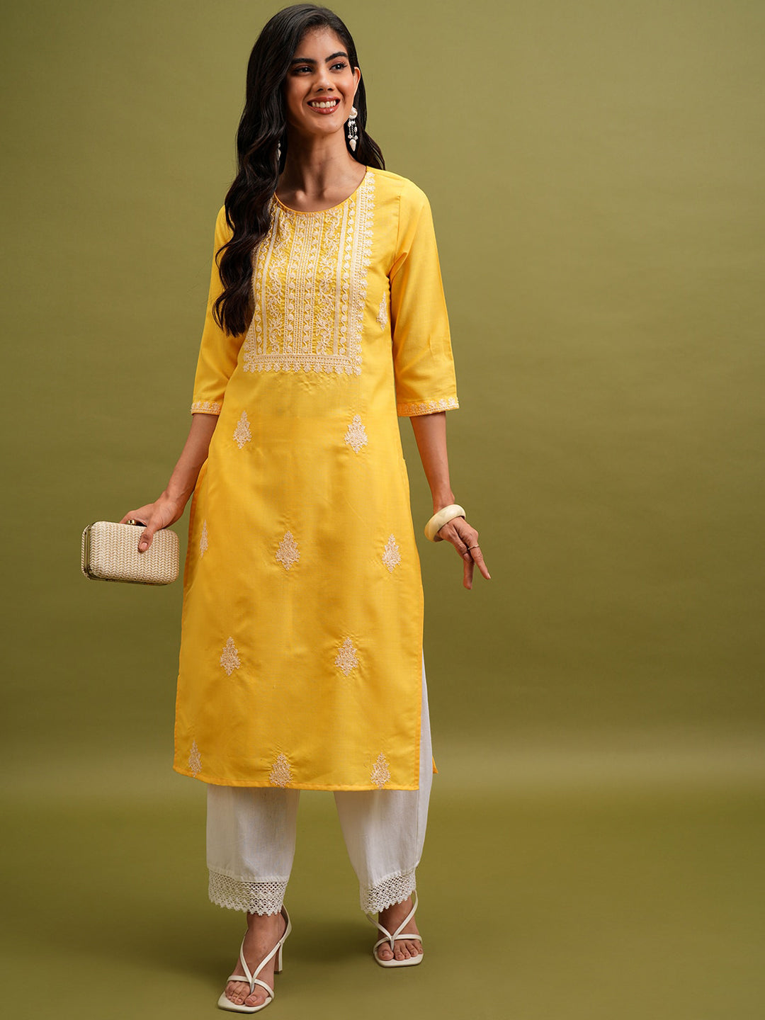 Vishudh Floral Embroidered Round Neck Straight Kurta