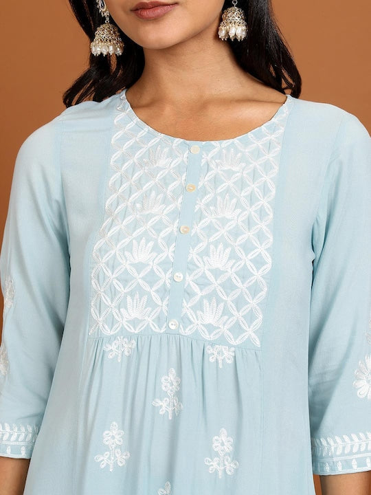 Vishudh Floral Embroidered Thread Work Straight Kurta With Palazzos