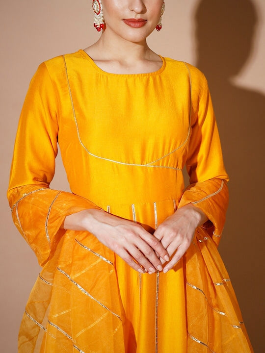 Myshka Embroidered Regular Gotta Patti Kurta With Trousers & With Dupatta