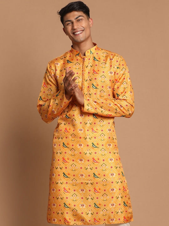 Vastramay Men Yellow Printed Kurta