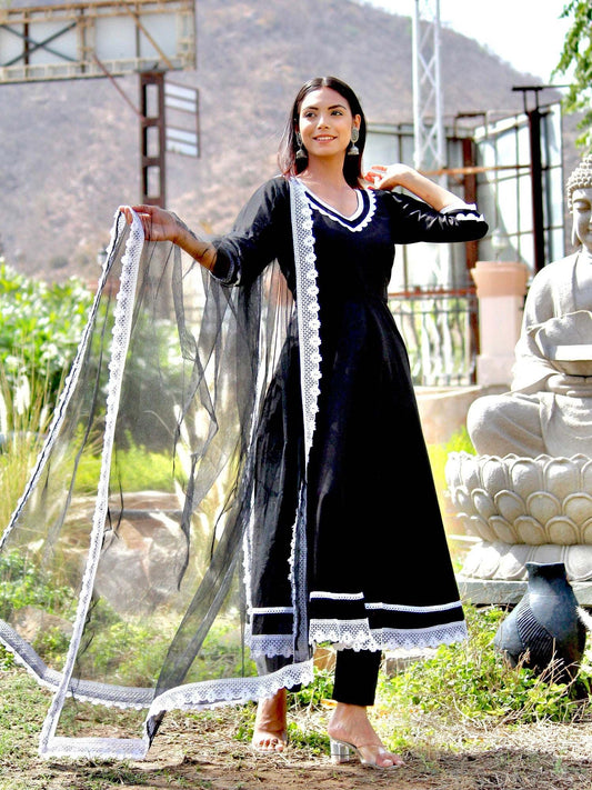ONEWE INDIA Naadiya Embroidered Anarkali Set (Set of 3) - Black