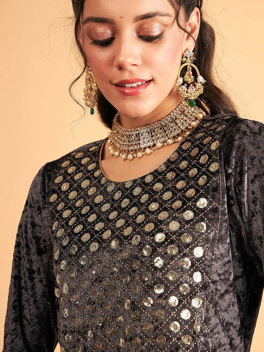 Shae by Sassafras Yoke Design Round Neck Straight Velvet Kurta