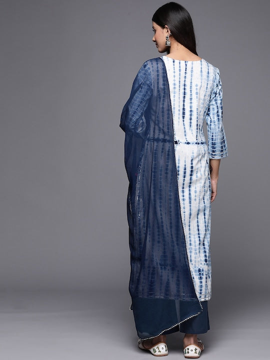 Varanga Women Dyed Pure Cotton Kurta With Palazzos & With Dupatta