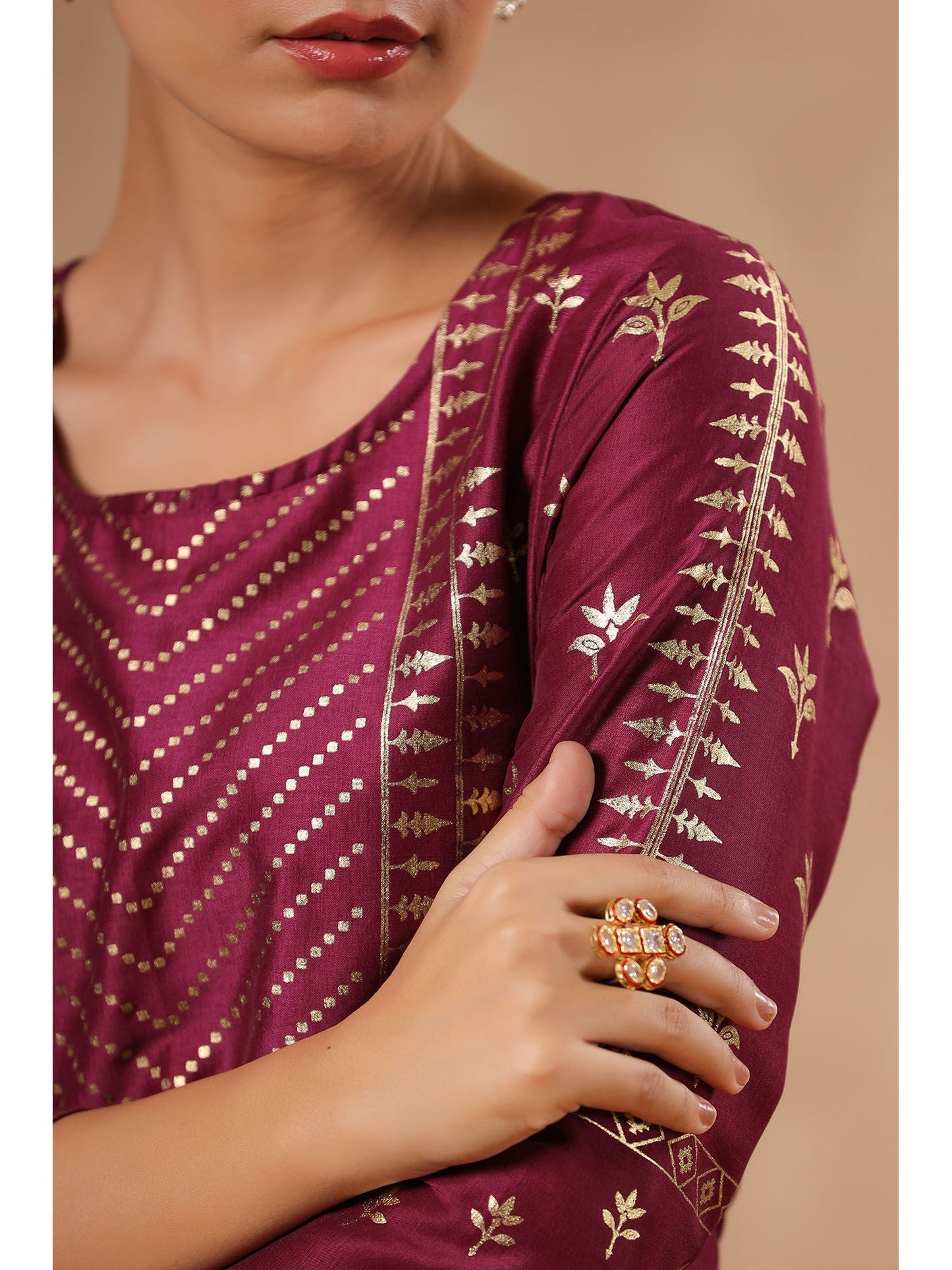 ISHIN Women's Viscose Rayon Foil Print Wine Straight Kurta