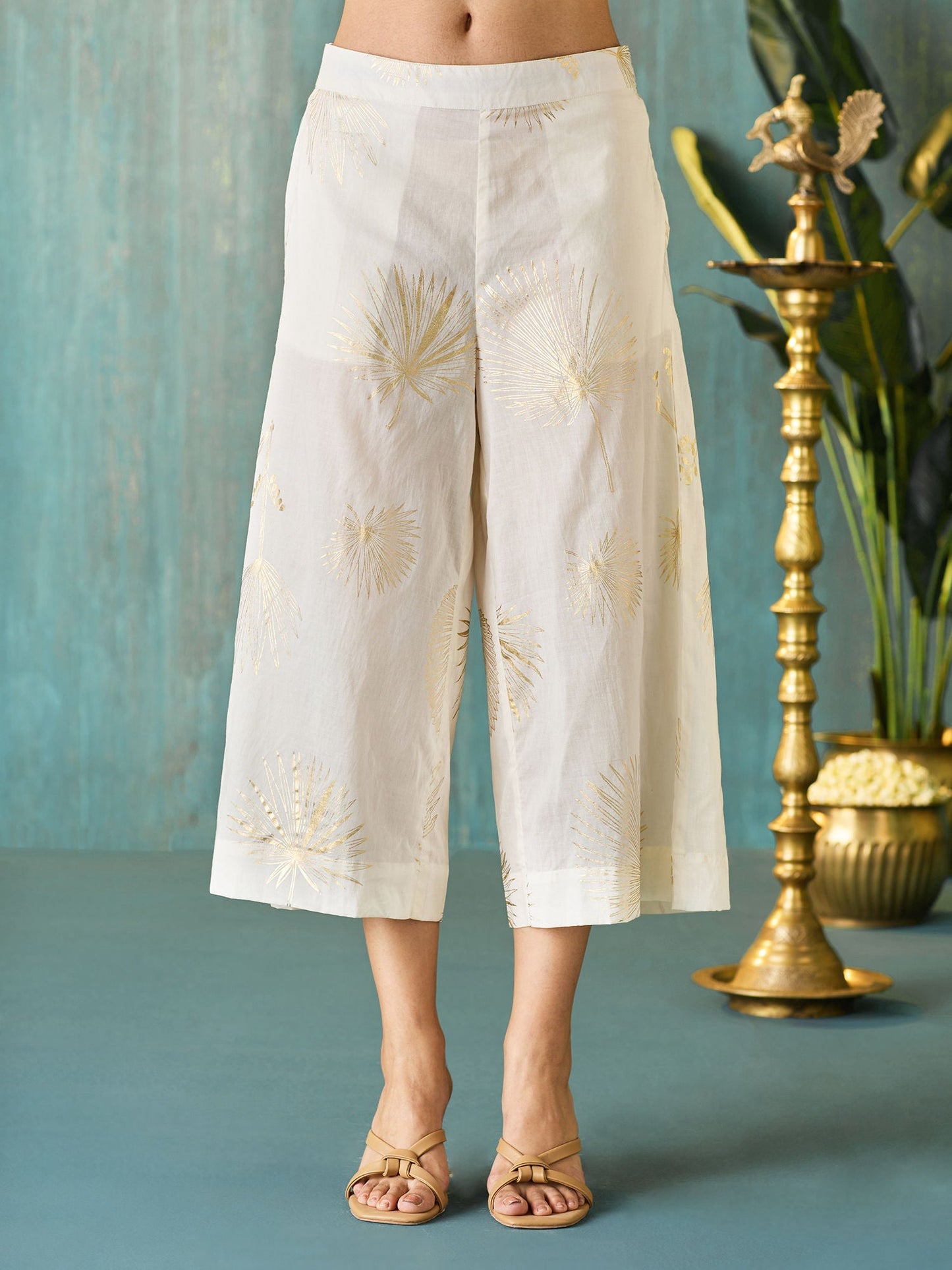 Likha Off-White Tyohar Chanderi Foil Printed Co-ord Set LIKSKD294 (Set of 2)