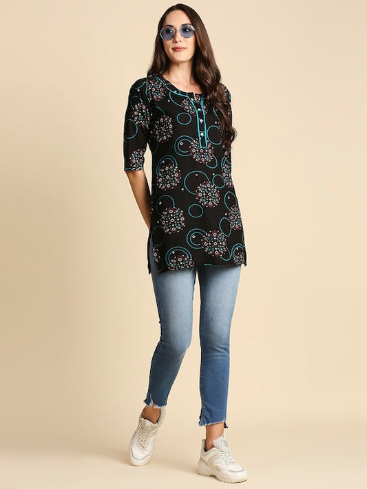 Anubhutee Women Black & Blue Printed Straight Kurti