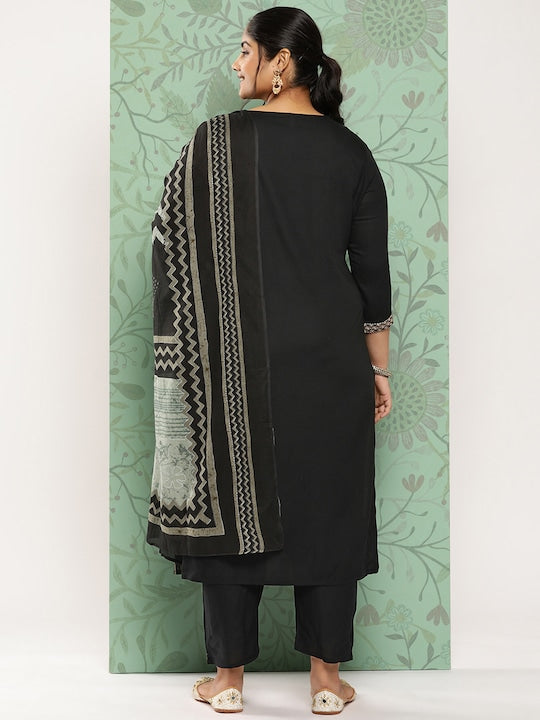 Yufta Plus Size Floral Embroidered Regular Gotta Patti Kurta with Trousers & With Dupatta