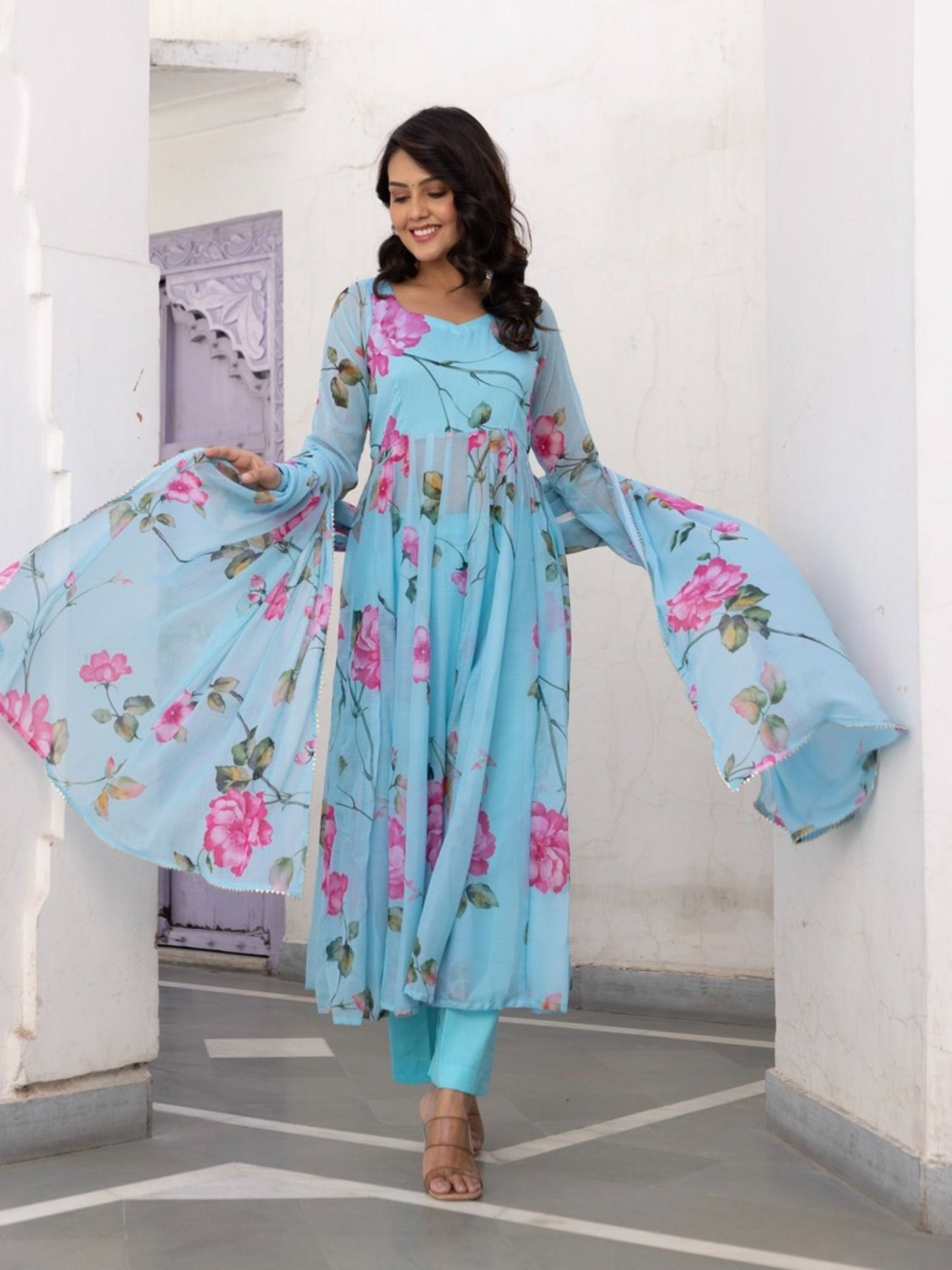 ONEWE INDIA Kirti Suit (Set of 3)