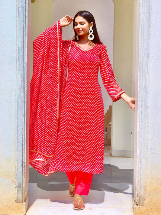 ONEWE INDIA Seeta Leheriya Set (Set of 3) - Red