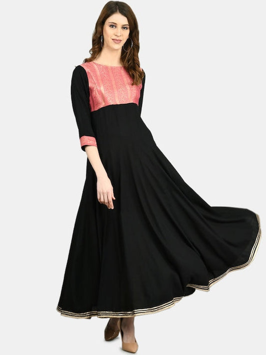 Myshka Women Black & Peach-Coloured Colourblocked Cotton Anarkali Kurta