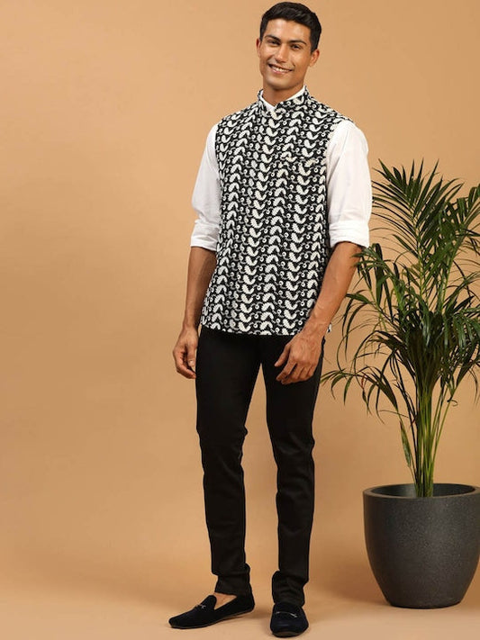 Vastramay Men Woven Design Chikankari Cotton Nehru Jacket