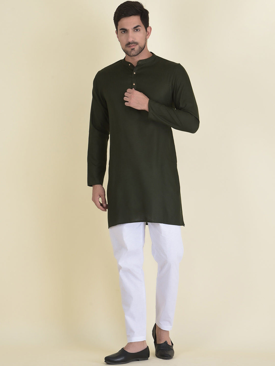 Deyann Men Green Thread Work Kurta
