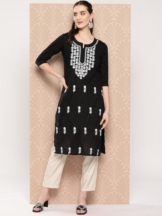 Yufta Floral Embroidered Chikankari Pure Cotton Kurta