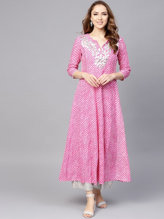 Yufta Women Pink & White Lehariya Print Anarkali Kurta