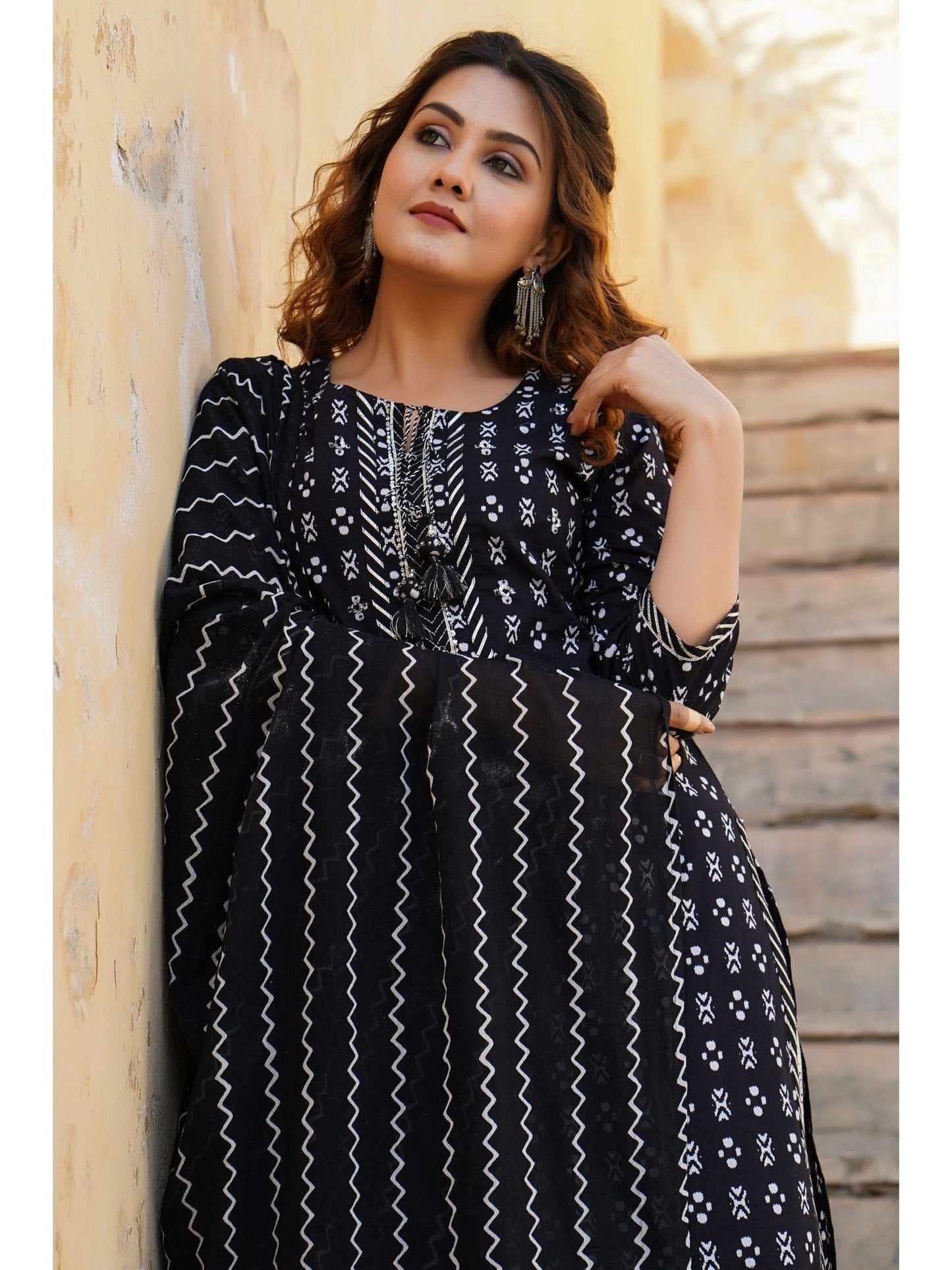 PIROH Womens Geometric Print Kurta Pant Dupatta (Set of 3)