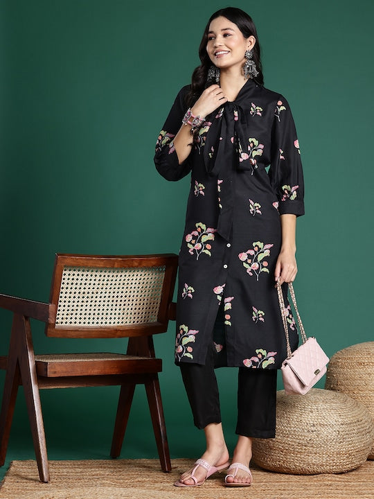 Sangria Floral Print Tie-Up Neck Kurta
