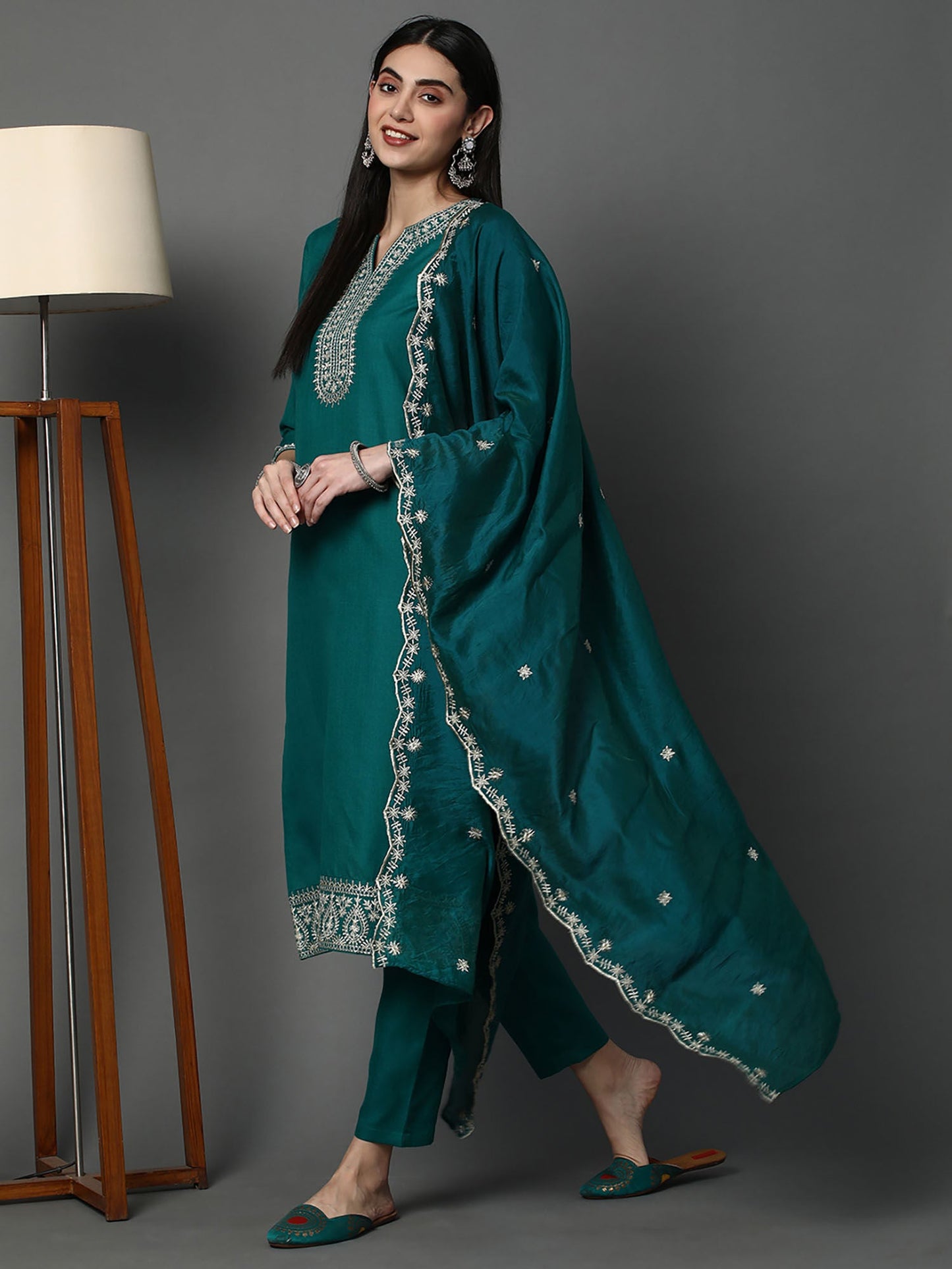 Heeposh Rama Green Embroidered Kurta with Scallop Dupatta (Set of 3)